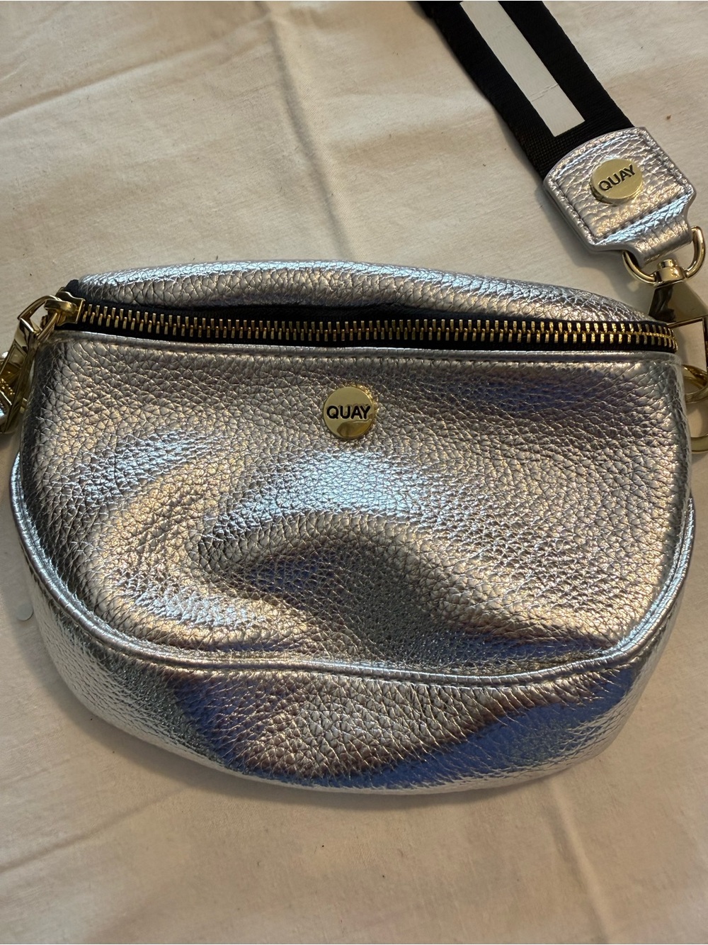 Quay Australia Metallic Silver Textured Crossbody Bag